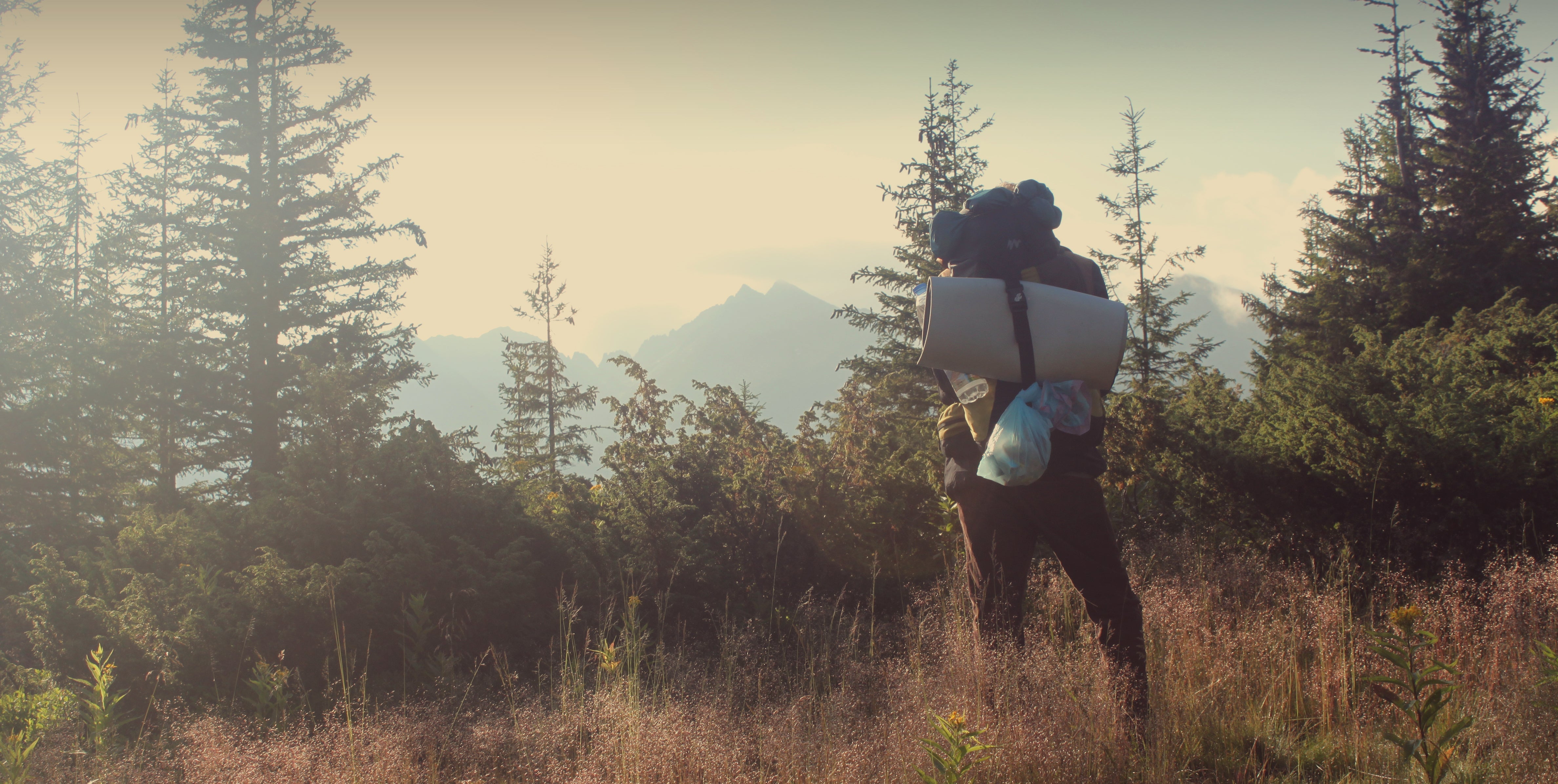 8 VERY VITAL Pieces of Gear Every Backpacker Will Definitely Need