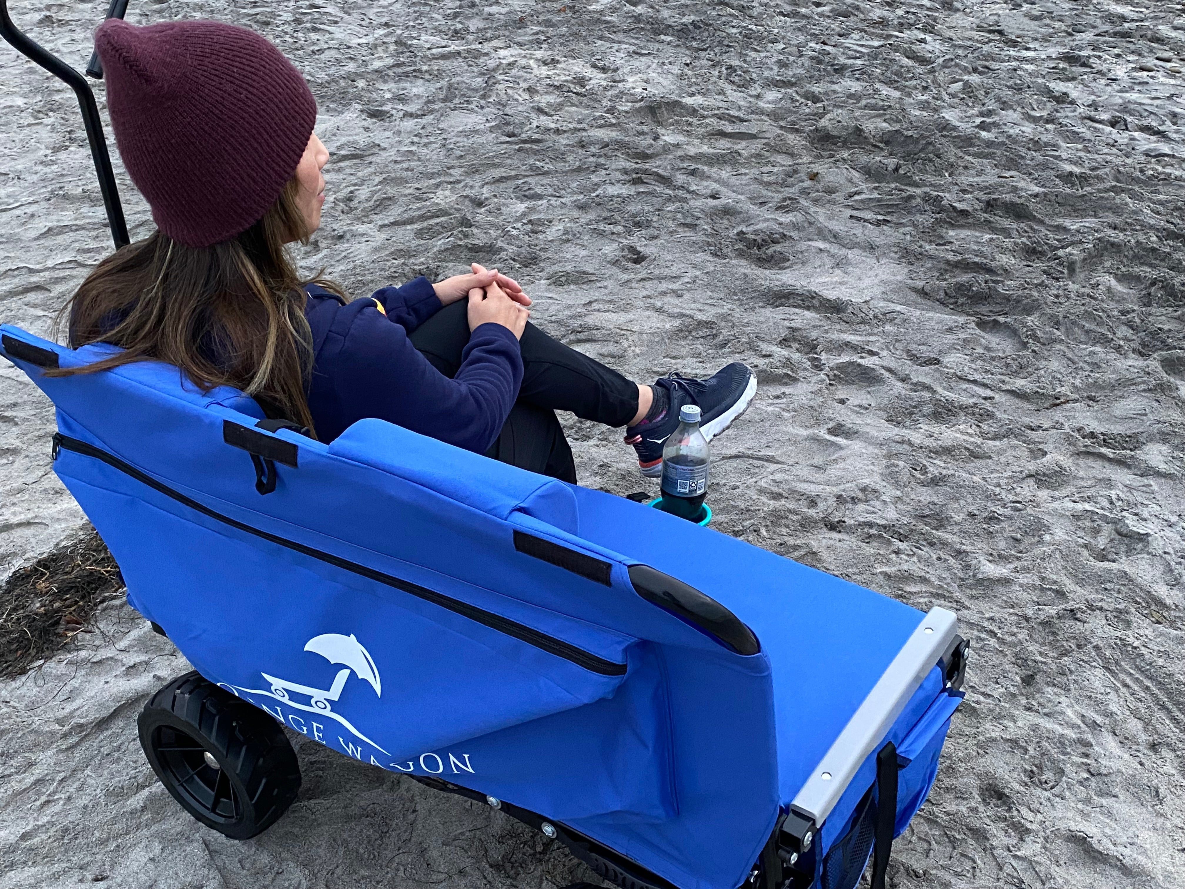 Best Folding Chairs with Cup Holders: 2026 Top Picks - Lounge Wagon