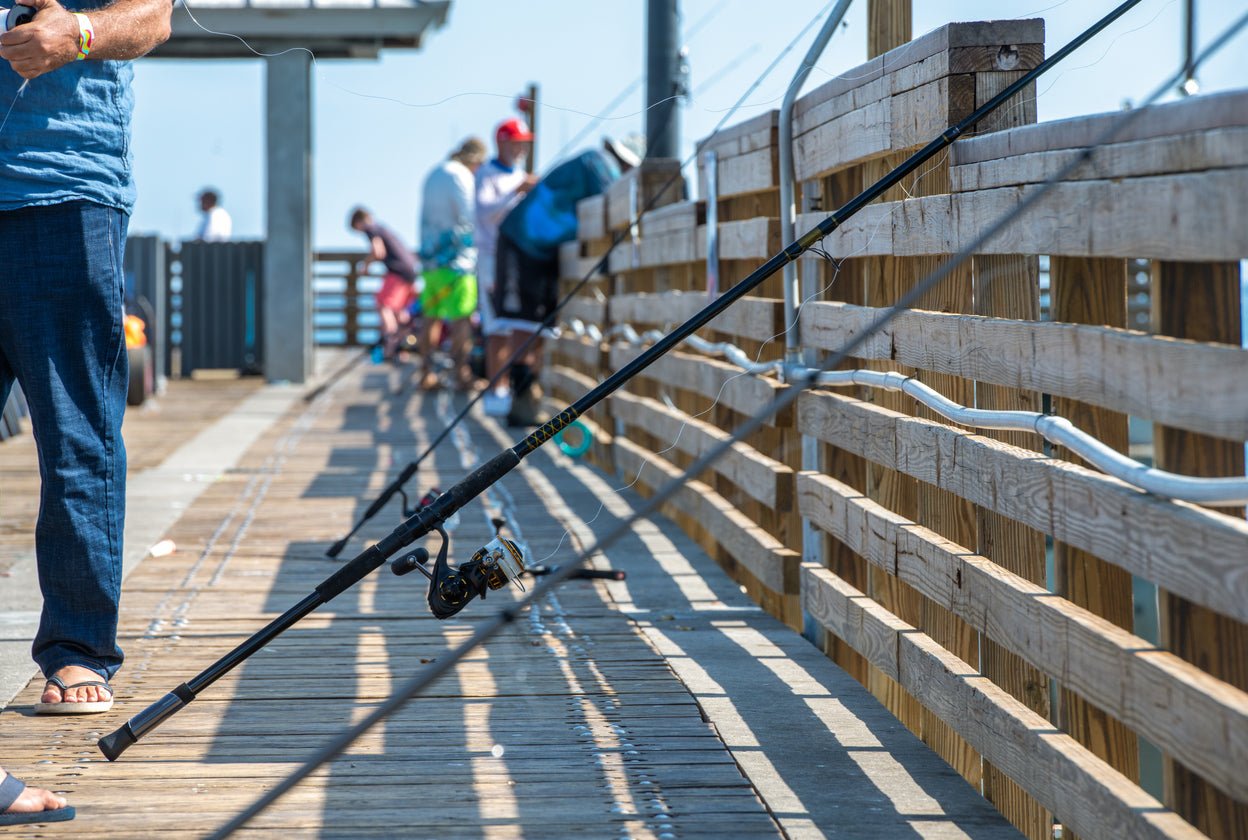 Essential Pier Fishing Equipment Guide for Every Angler - Lounge Wagon