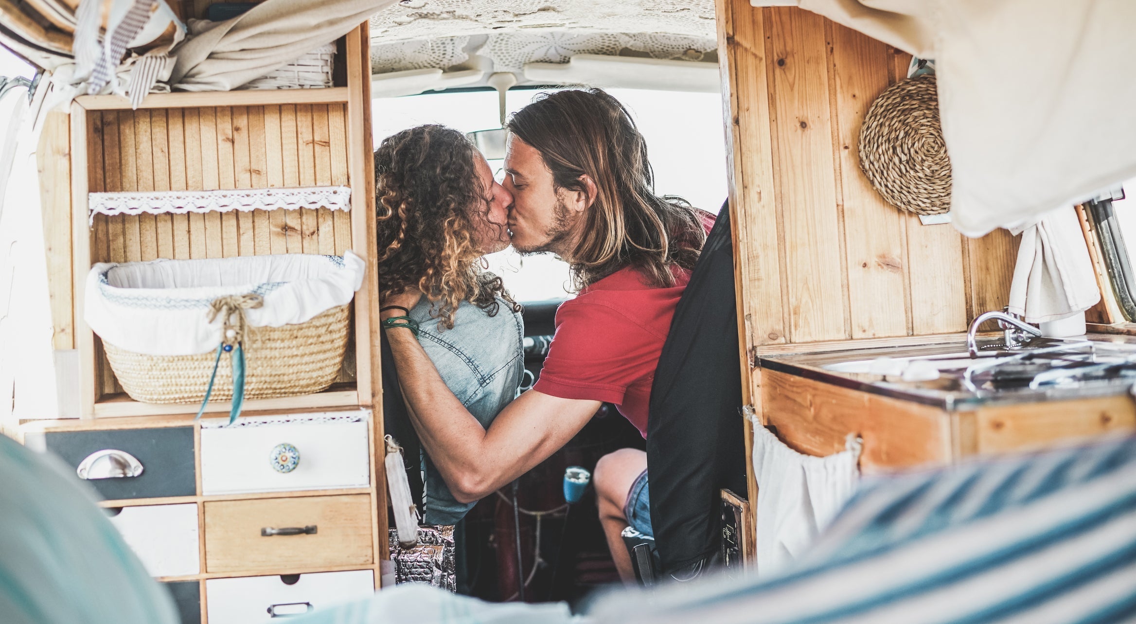 How to Van Life Right! - Lounge Wagon