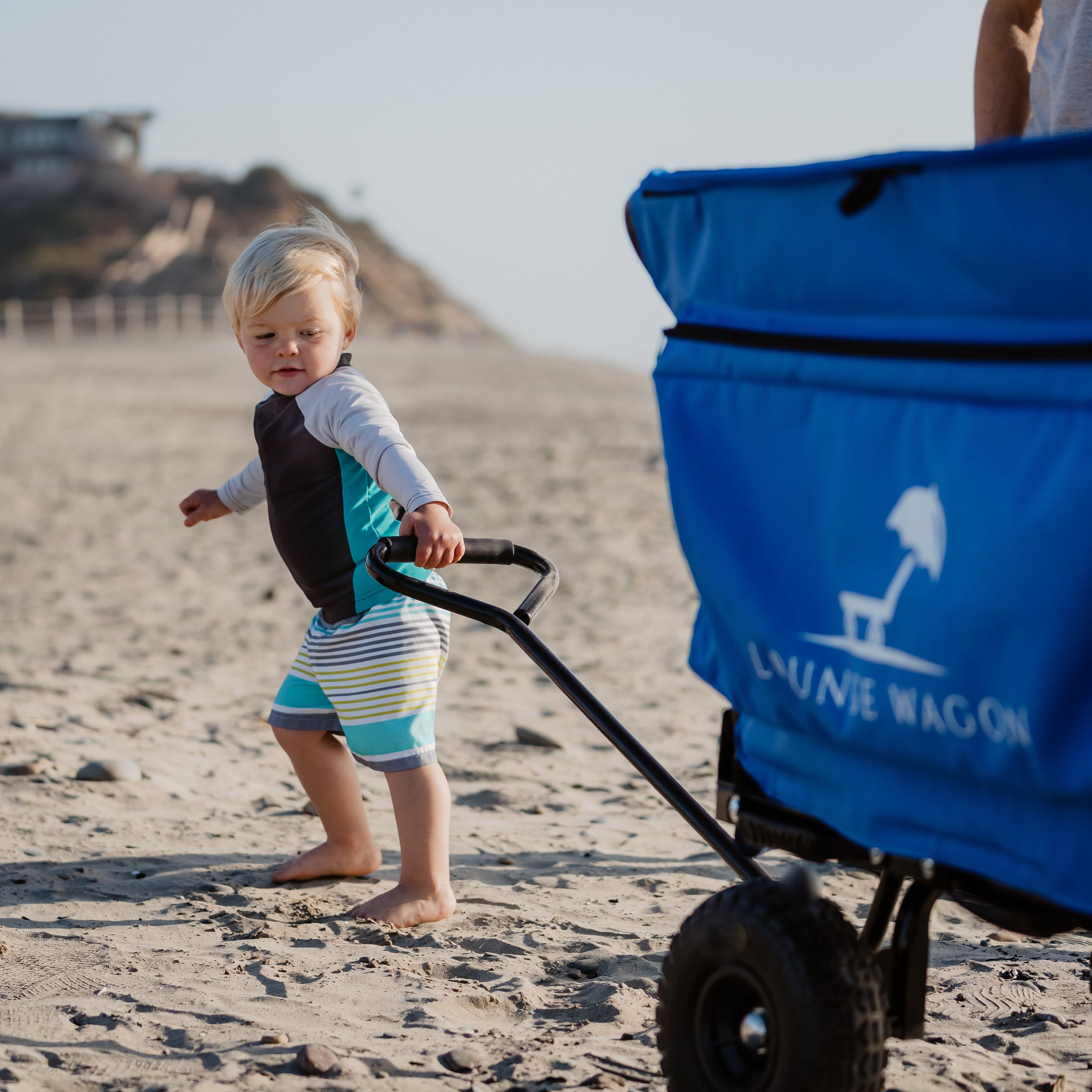 Plastic Childrens Wagons: The Ultimate Buying Guide - Lounge Wagon