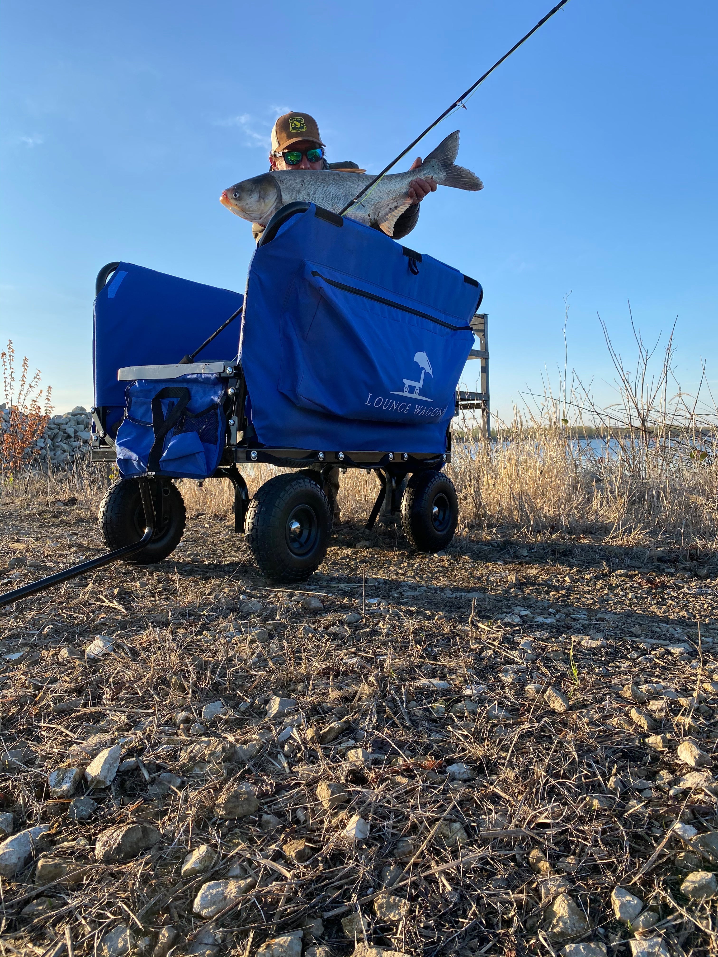 The Ultimate Pier Fishing Cart: A 2026 Buyer's Guide - Lounge Wagon