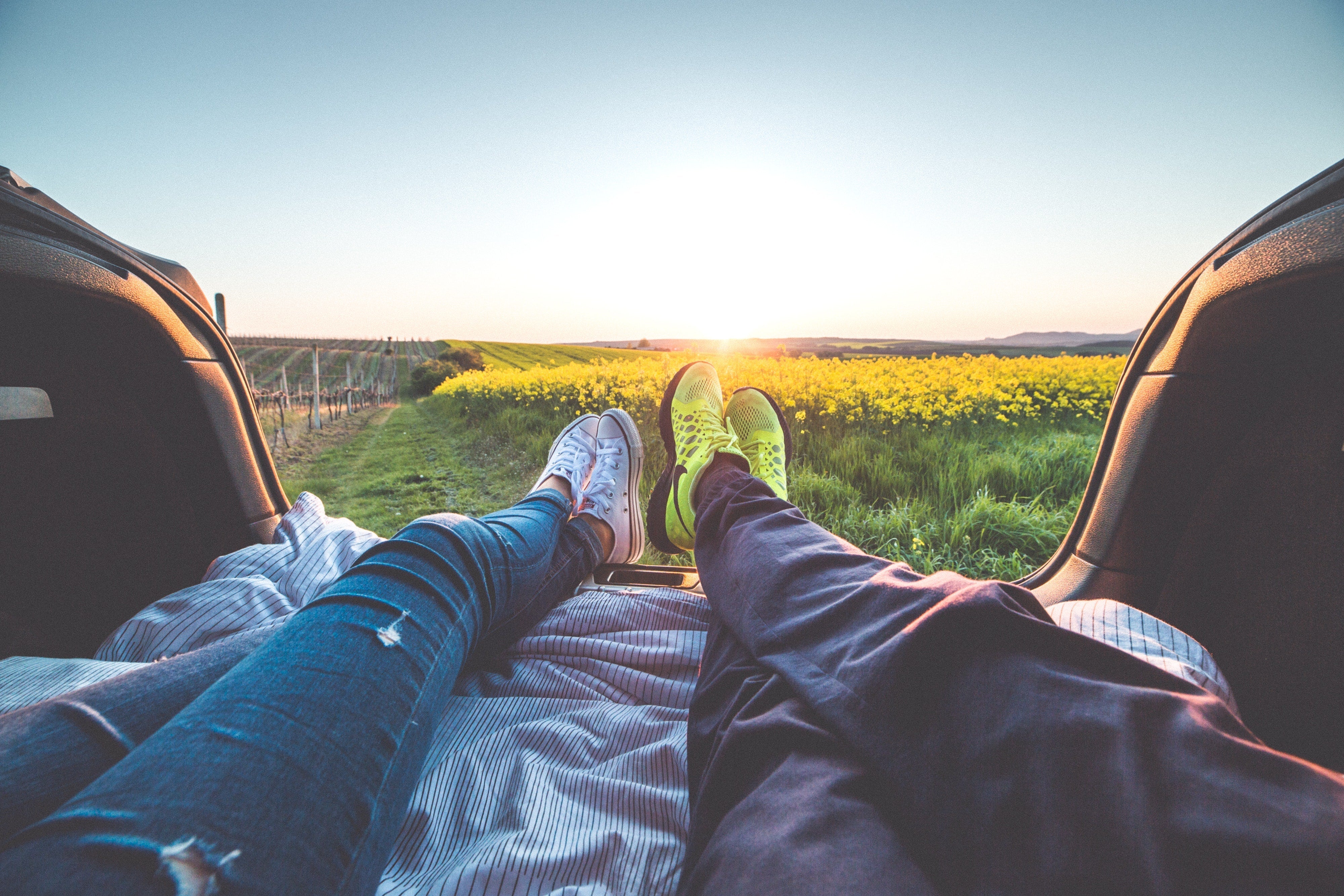 Top 10 Things You Need for Car Camping - Lounge Wagon